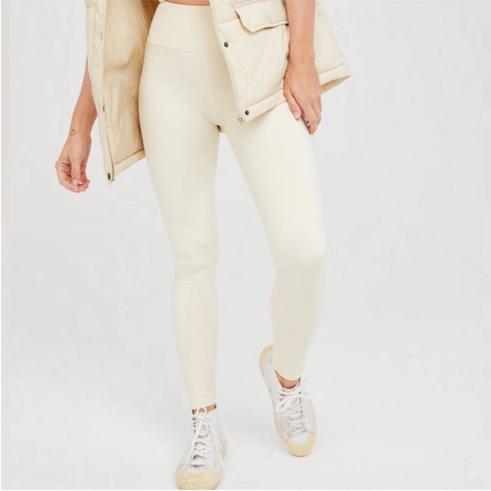 Offline by Aerie Seamless 7/8 Hi Rise Leggings